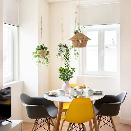 Monsanto Hill House - No 571 1d דירה *