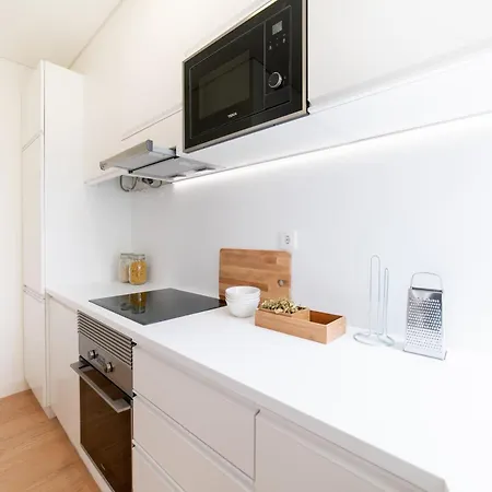 Monsanto Hill House - No 571 1d דירה *
